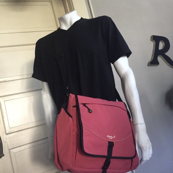 EDDIE BAUER  crossbody newsboy - Picture 1 of 4